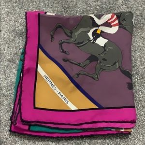 HERMÈS scarf